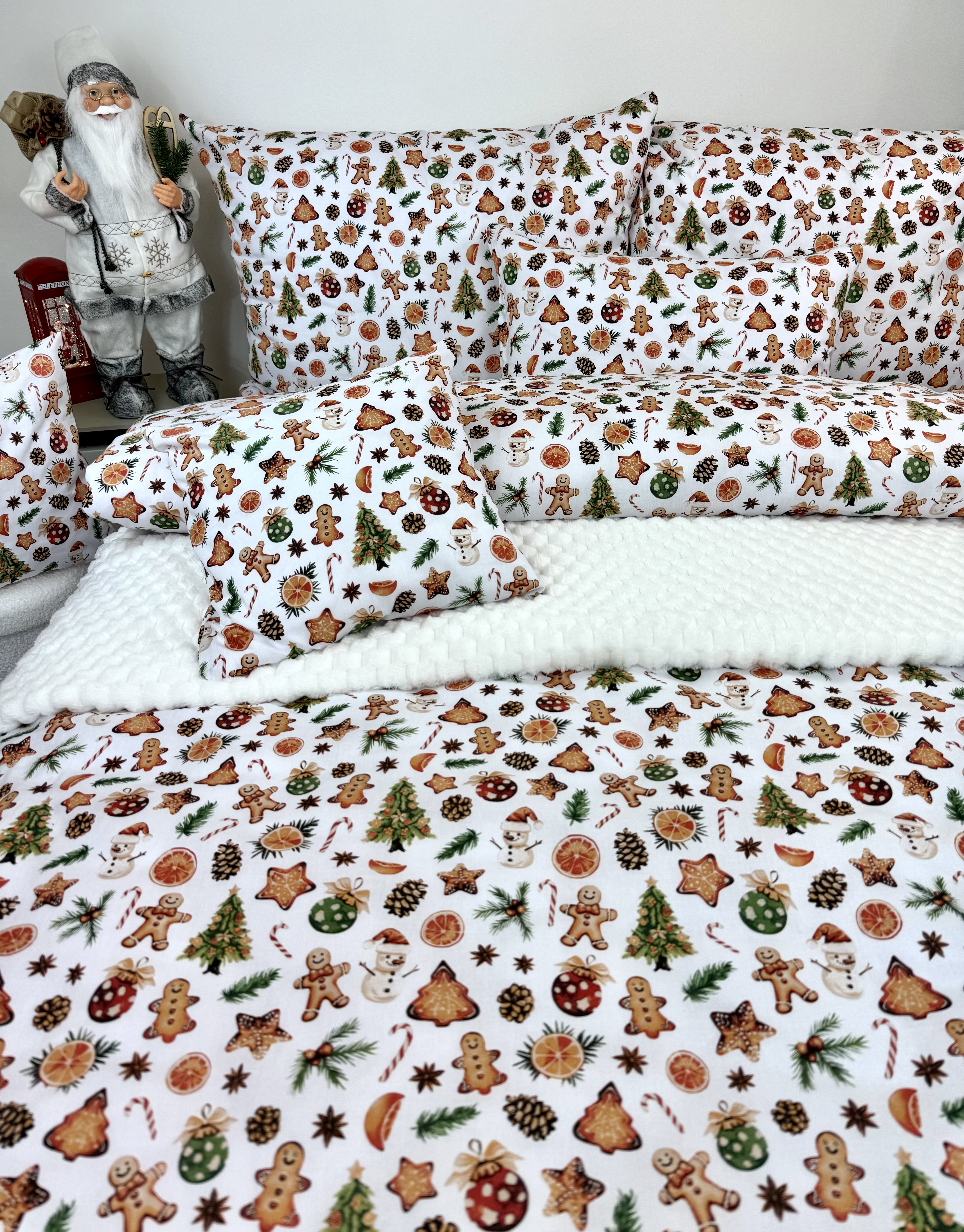 Vianočné obliečky Perníček – medovníčky, stromčeky, gule